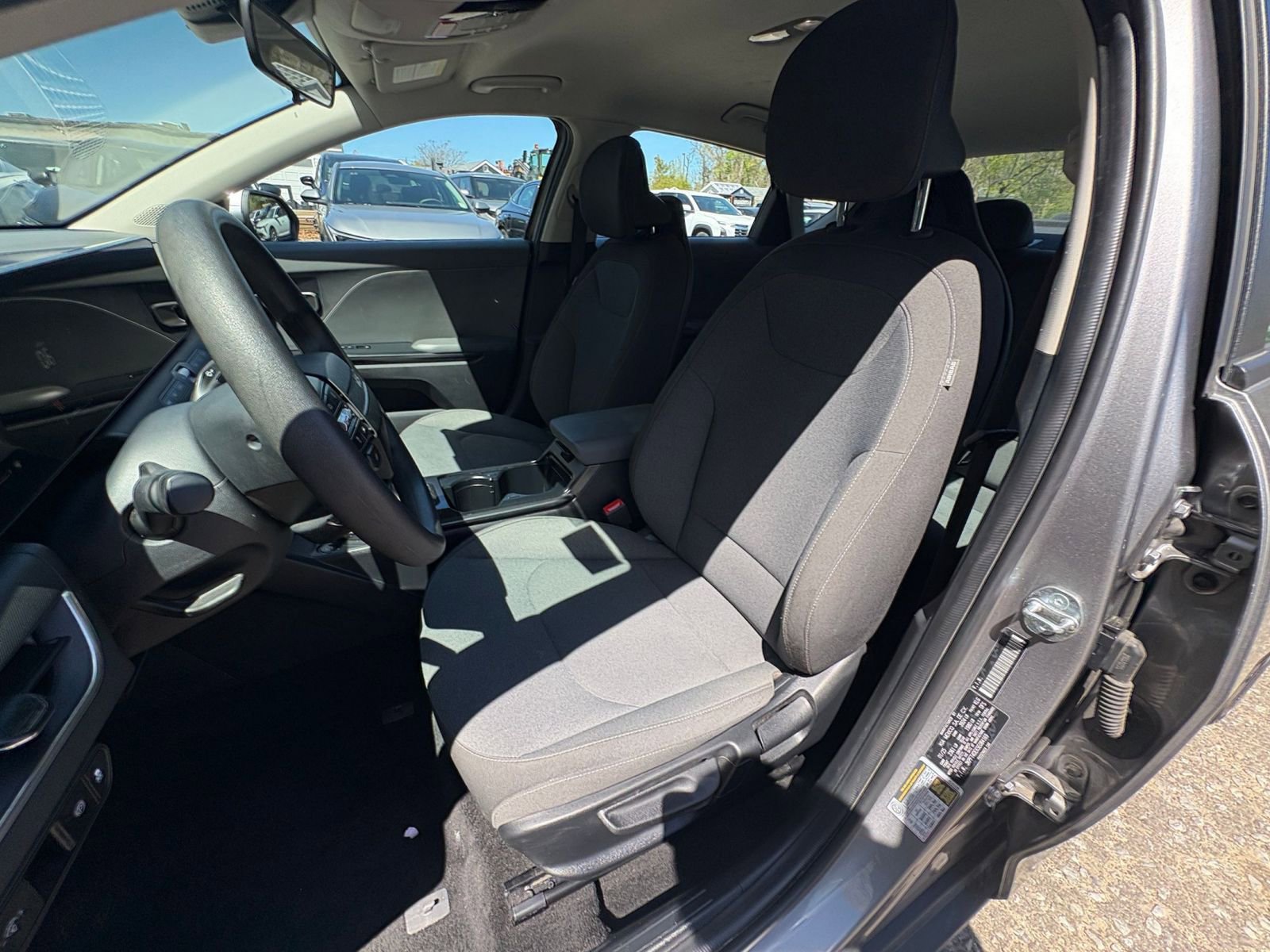 Used 2025 Kia K4 FWD image 34