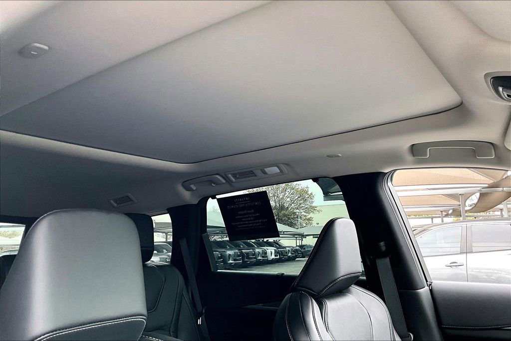 Certified 2025 INFINITI QX60 Luxe w/ Vision Package image 22
