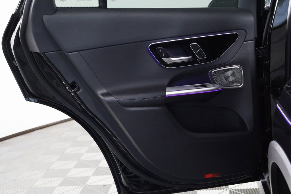 Certified 2025 Mercedes-Benz GLC 300 image 12