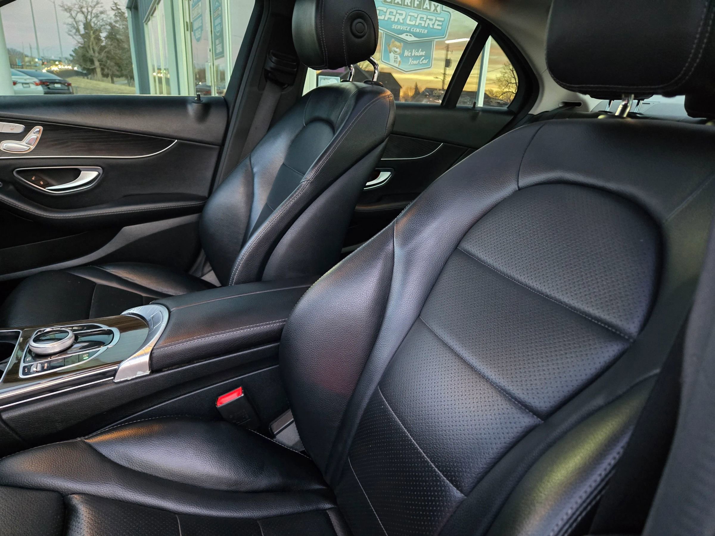Used 2017 Mercedes-Benz C 300 4MATIC Sedan image 29