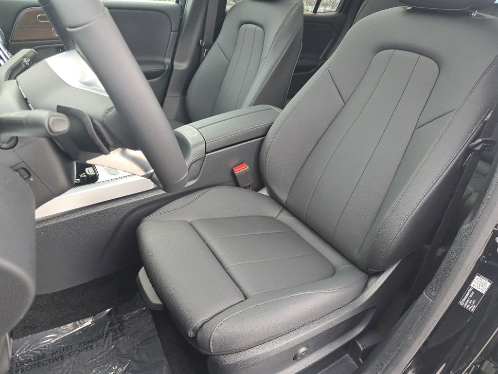 New 2026 Mercedes-Benz GLB 250 4MATIC image 24