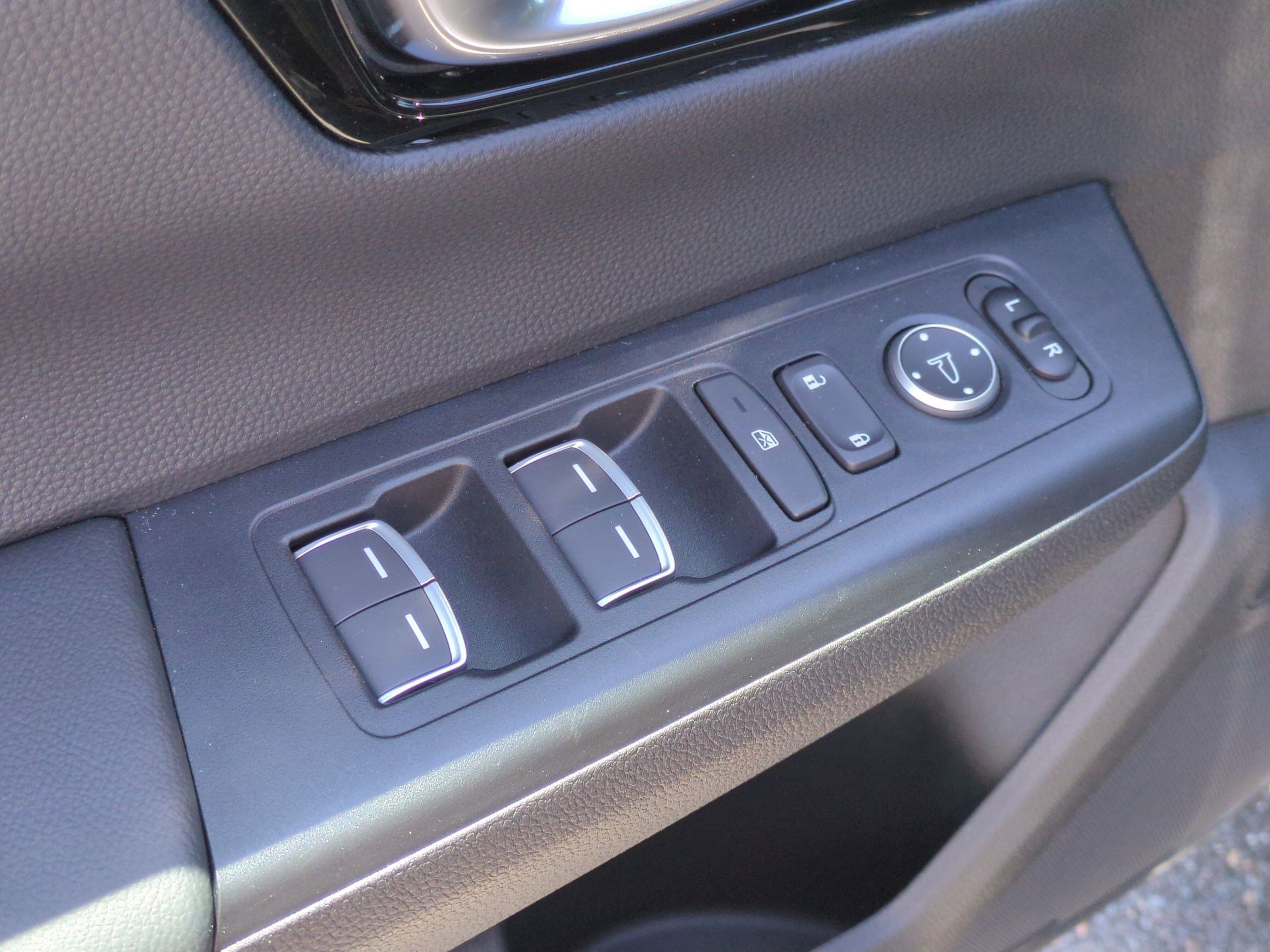 Used 2025 Honda CR-V EX-L image 13