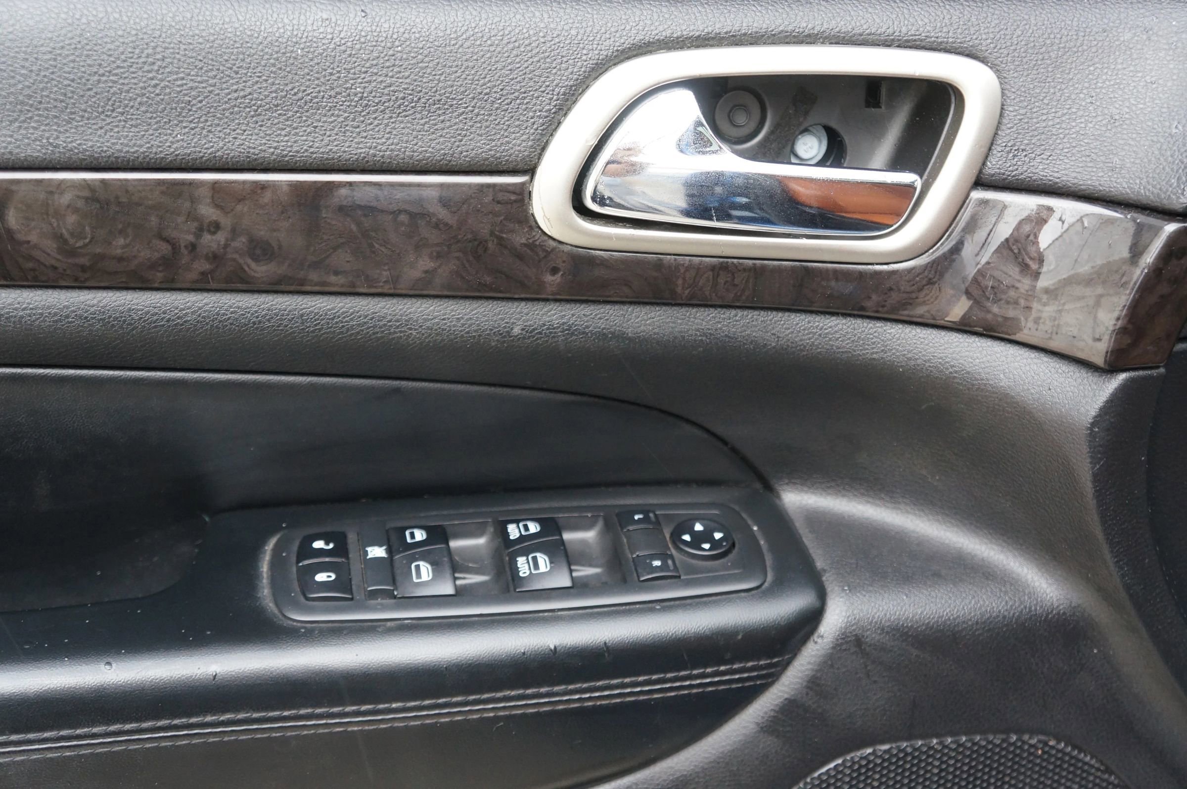 Used 2018 Jeep Grand Cherokee Trackhawk w/ Trailer Tow Group IV image 16