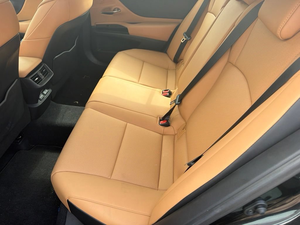 Used 2025 Lexus ES 350 w/ Premium Package FWD image 8