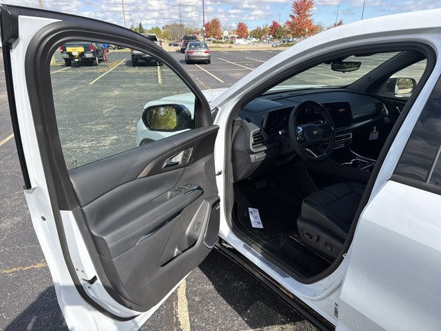 New 2026 Chevrolet Traverse High Country w/ LPO, Floor Liner Package image 9