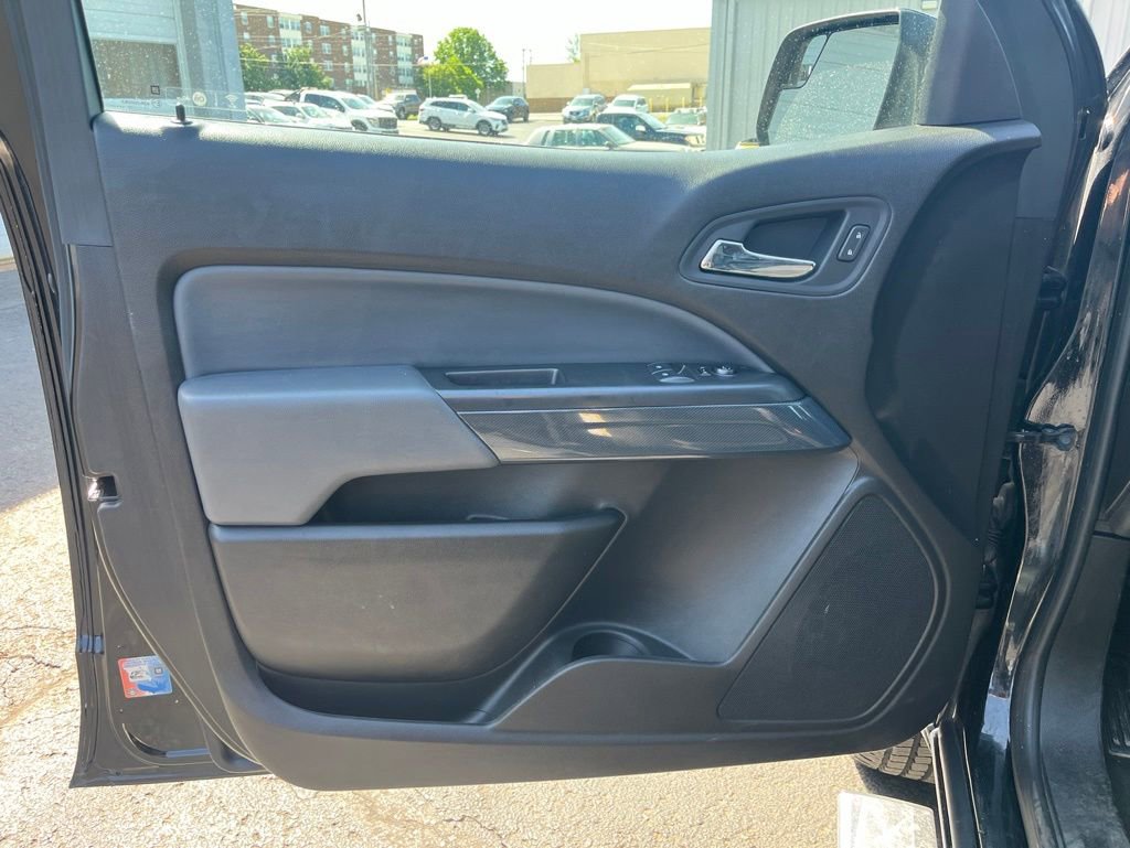 Used 2018 Chevrolet Colorado Z71 AWD/4WD image 14