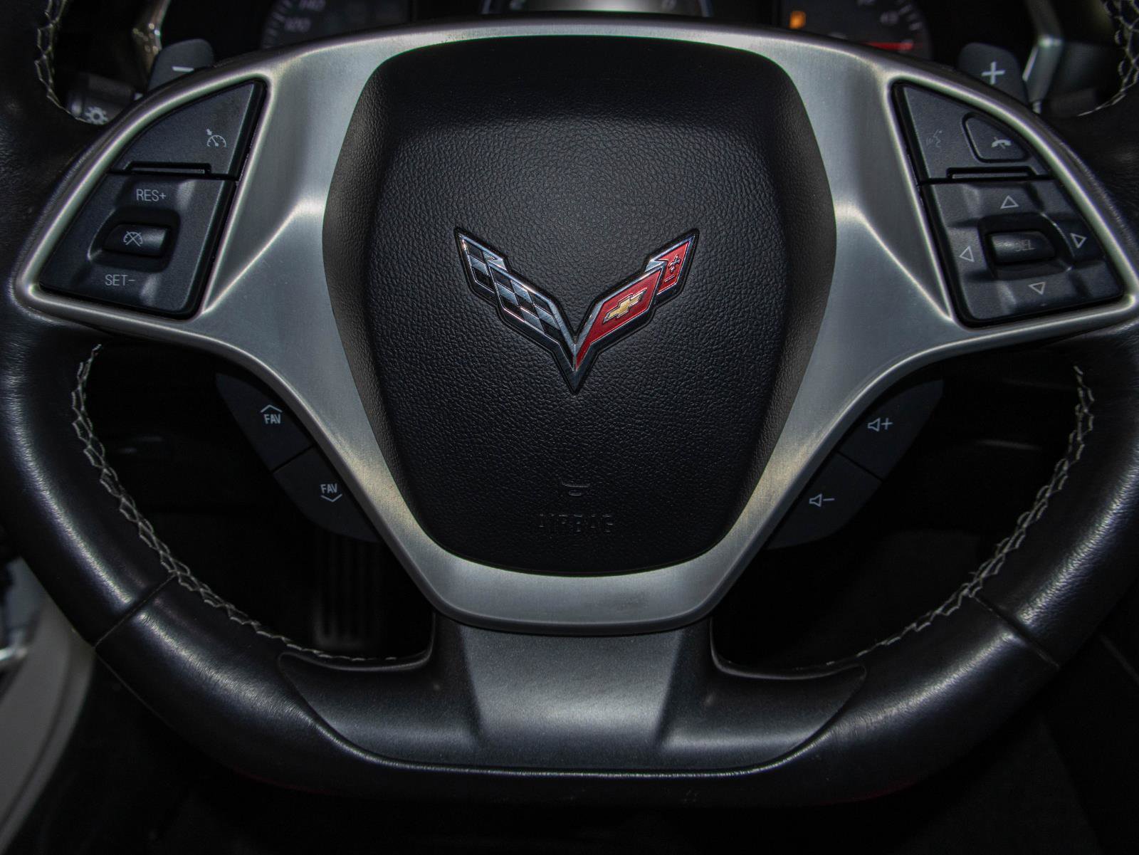 Used 2019 Chevrolet Corvette Grand Sport w/ Carbon Flash Badge Package RWD image 9