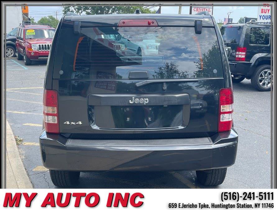 Used 2011 Jeep Liberty Sport image 5