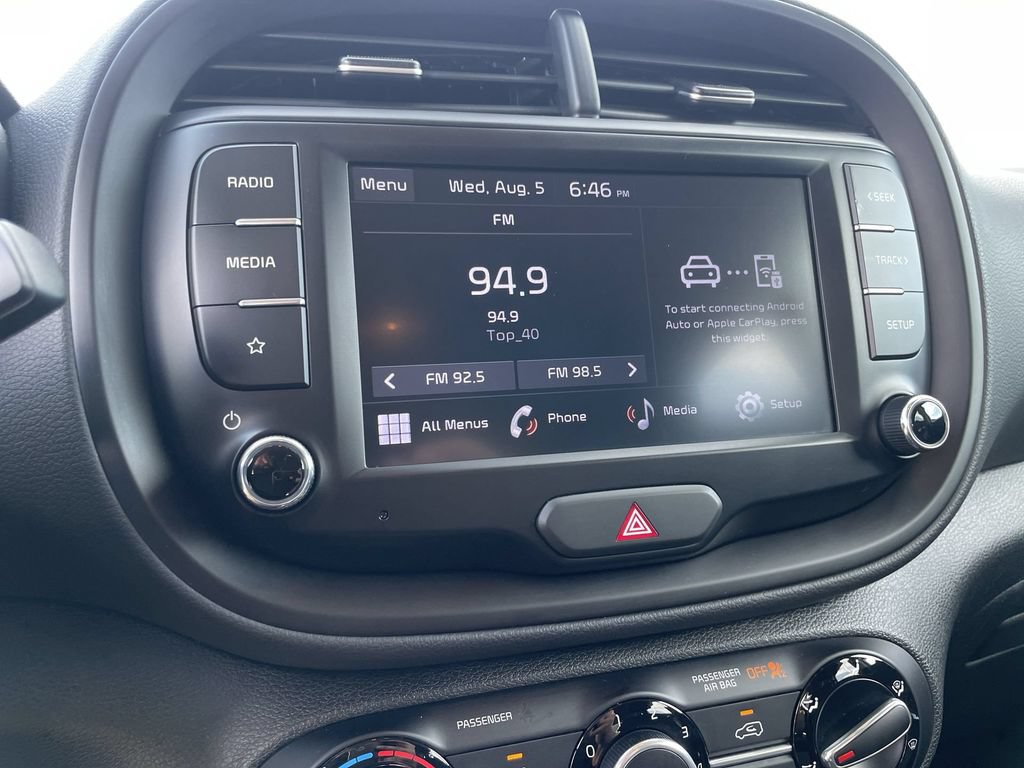 Used 2022 Kia Soul LX FWD image 11