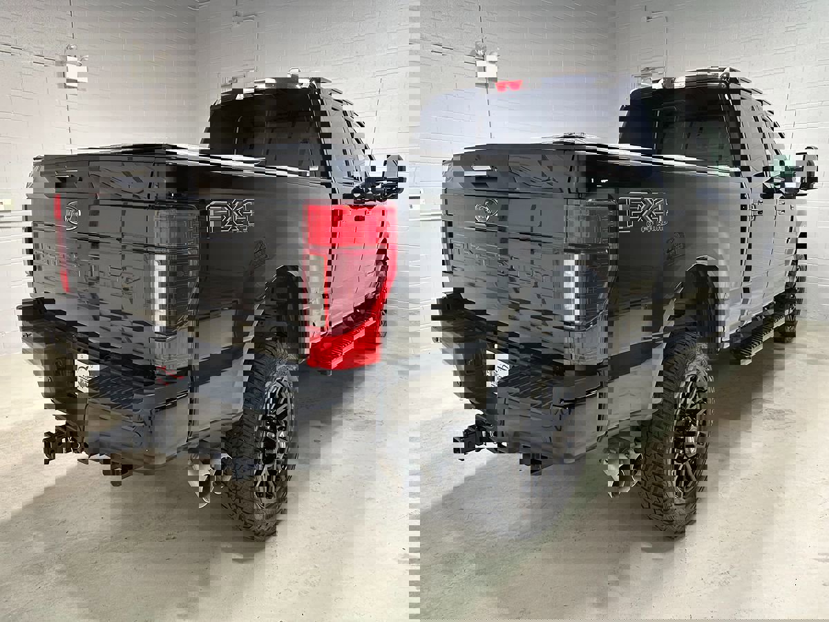 Used 2021 Ford F350 Lariat image 5