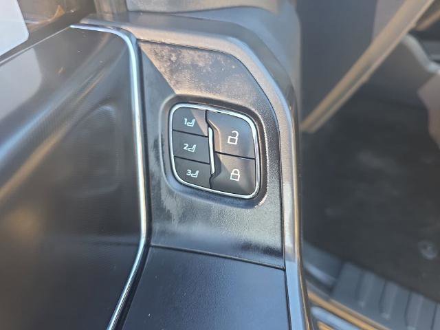 Certified 2022 Ford F150 Lariat w/ Equipment Group 502A High image 31