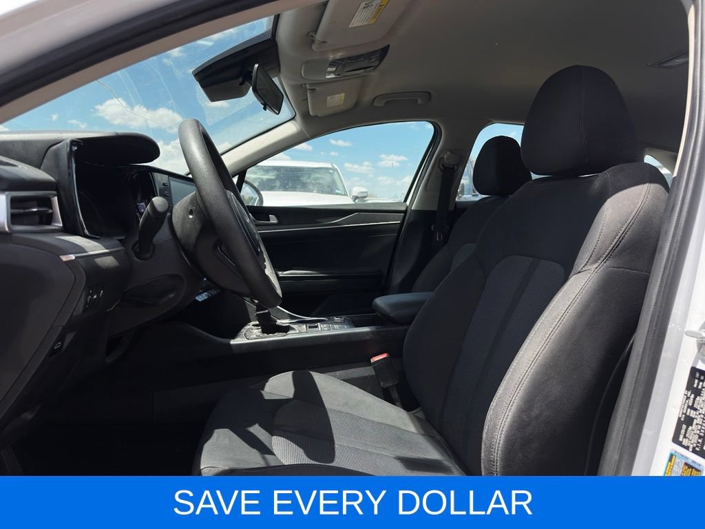 Used 2022 Kia K5 LXS FWD image 7
