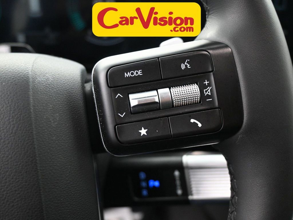Used 2025 Hyundai Santa Fe SEL w/ Tow & Go Package image 18