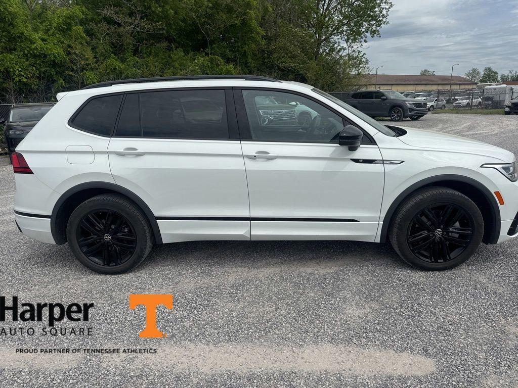 Used 2022 Volkswagen Tiguan SE R-Line image 6