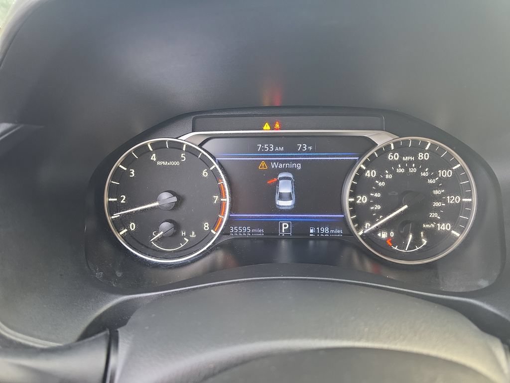 Used 2025 Nissan Altima 2.5 SV FWD image 14
