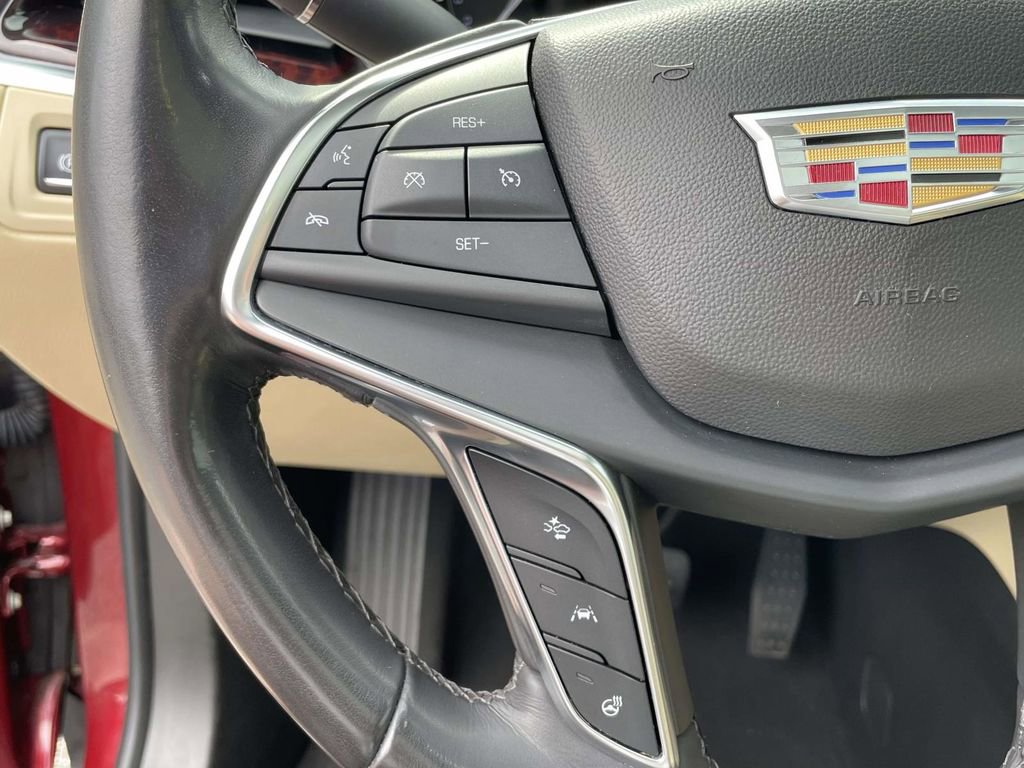 Used 2018 Cadillac XT5 Luxury w/ Driver Awareness Package image 23
