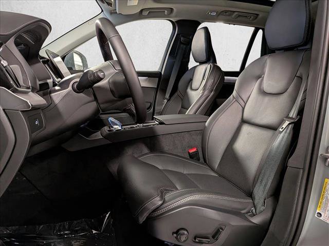 New 2026 Volvo XC90 B6 Ultra w/ Protection Package image 4