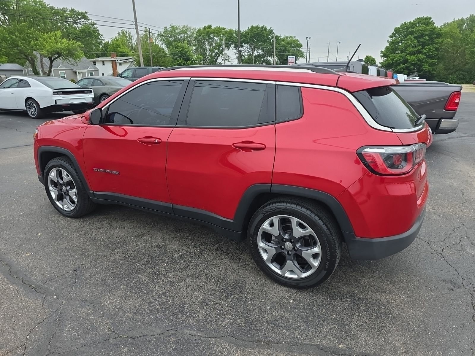 Used 2019 Jeep Compass Limited FWD image 3