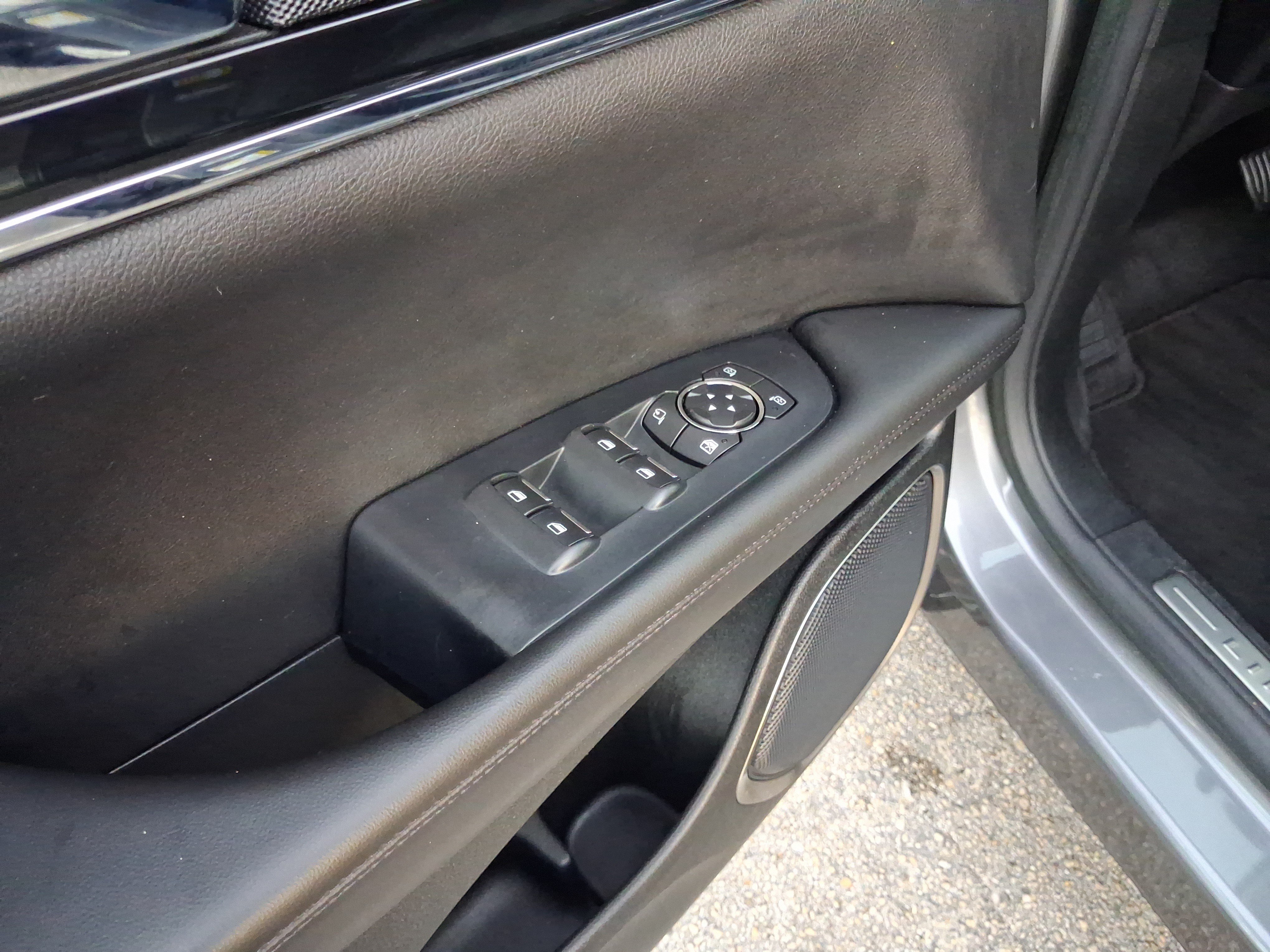 Certified 2022 Lincoln Nautilus FWD w/ Premium Package image 14