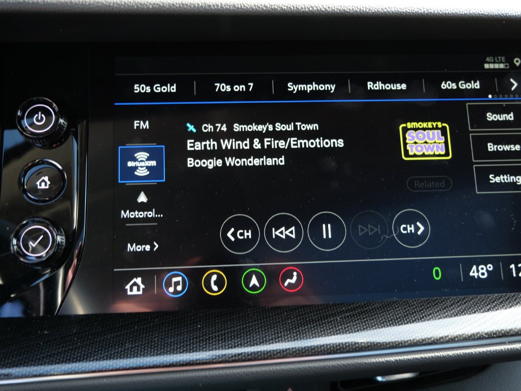 Used 2023 Buick Envision Essence w/ Technology Package I AWD/4WD image 29