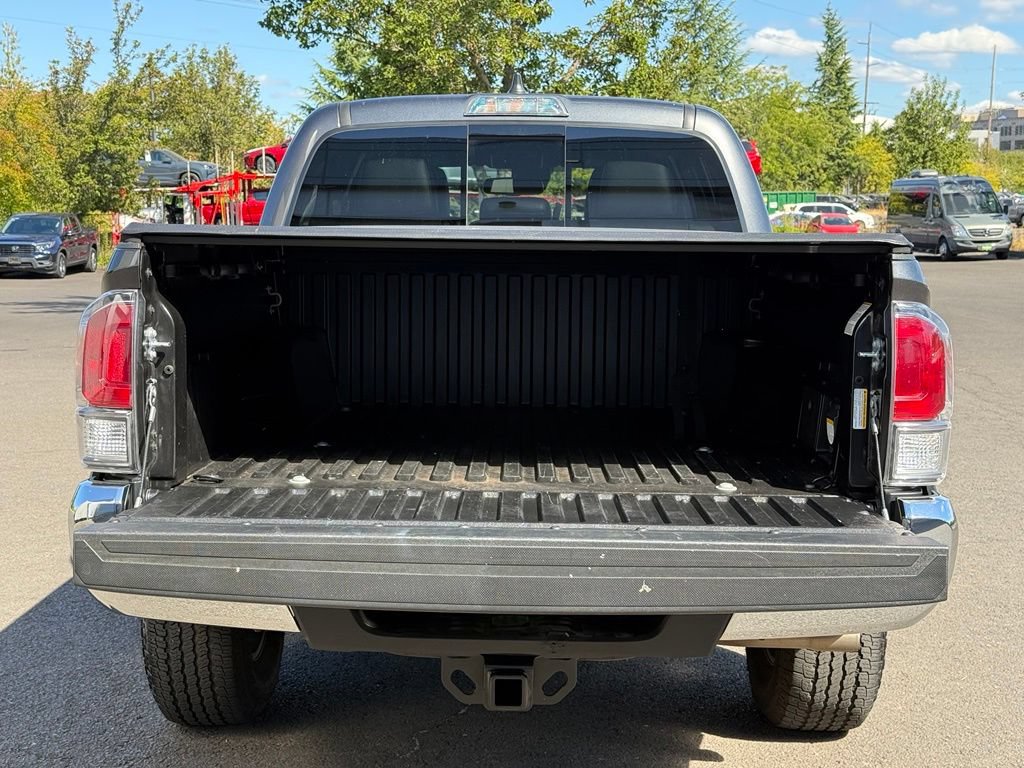 Certified 2023 Toyota Tacoma TRD Off-Road AWD/4WD image 11