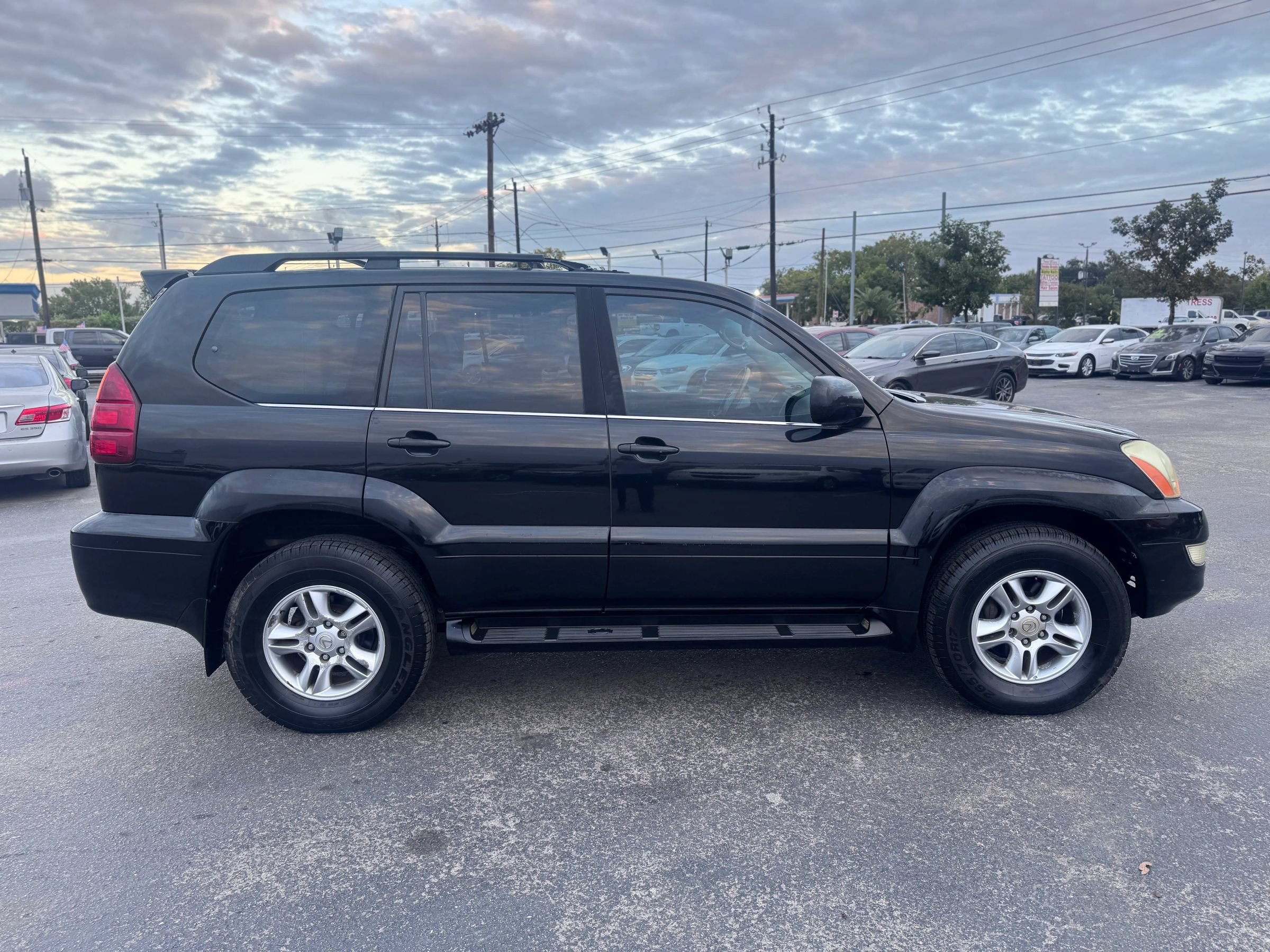 Used 2004 Lexus GX 470 AWD/4WD image 4