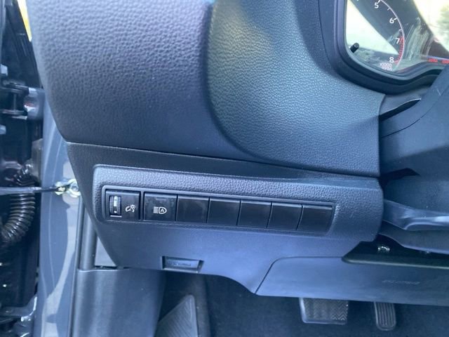 Used 2023 Toyota Corolla LE image 21