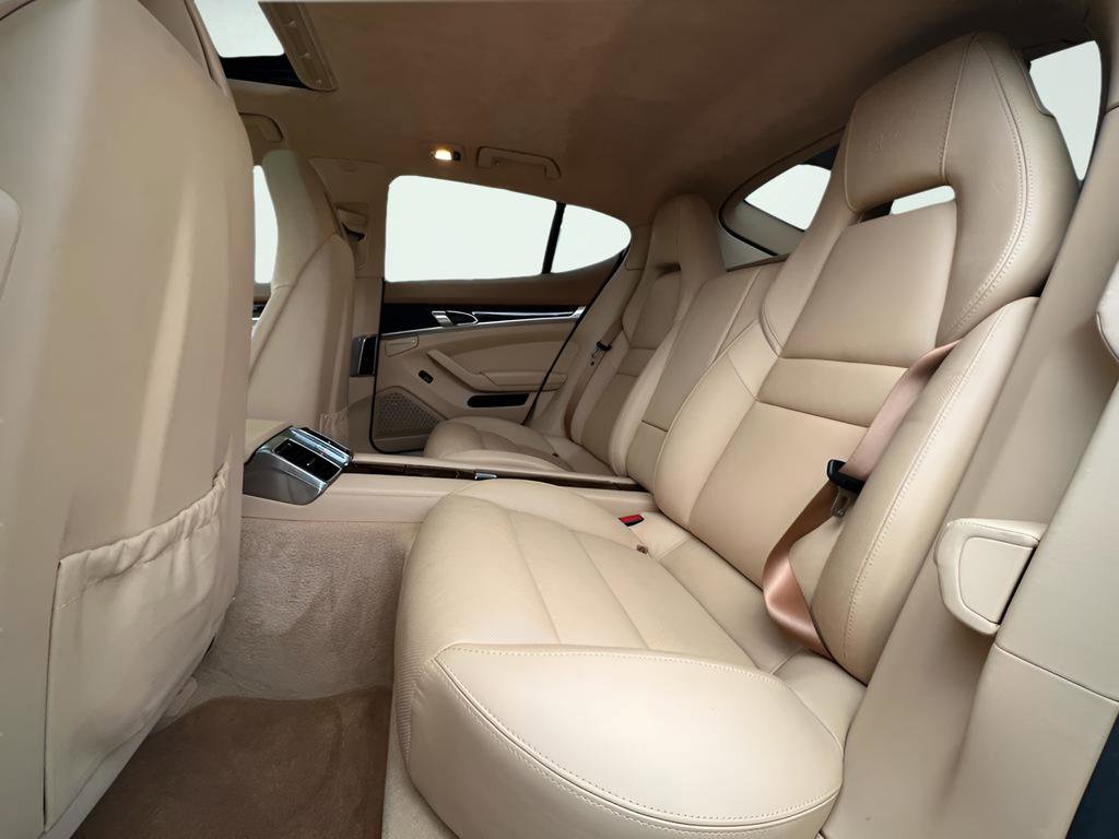 Used 2012 Porsche Panamera Turbo image 23