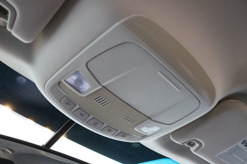 Used 2017 Ford Edge Titanium image 47