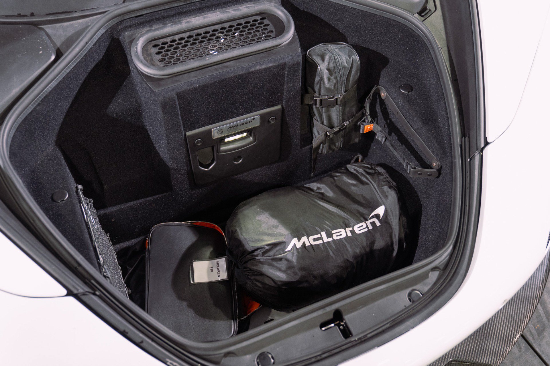 Used 2024 McLaren 750S Spider RWD image 65