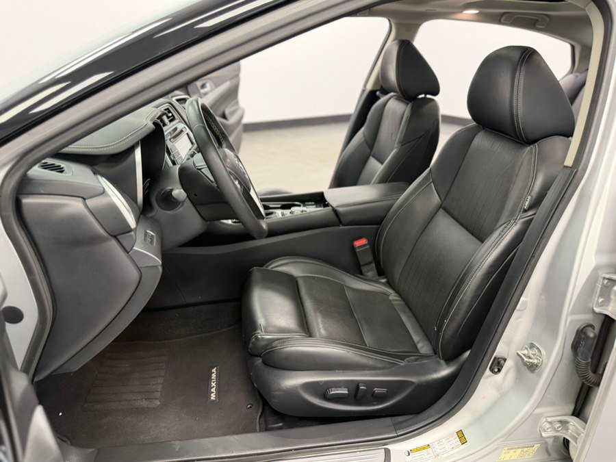 Used 2017 Nissan Maxima 3.5 SL FWD image 39