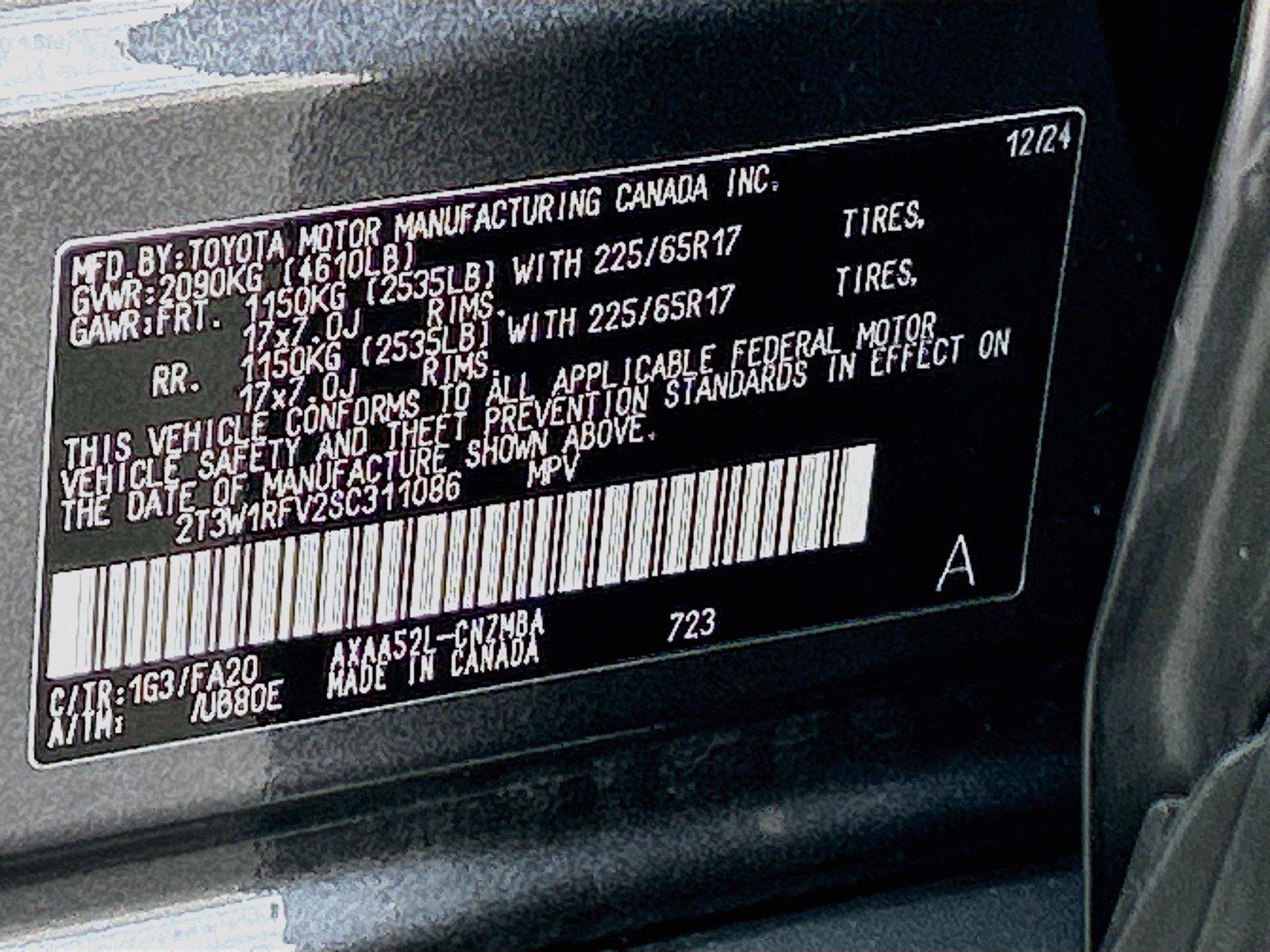 Used 2025 Toyota RAV4 XLE FWD image 43