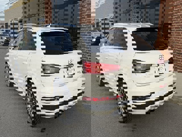 Used 2018 Audi Q3 2.0T Premium Plus w/ Premium Plus Package image 4