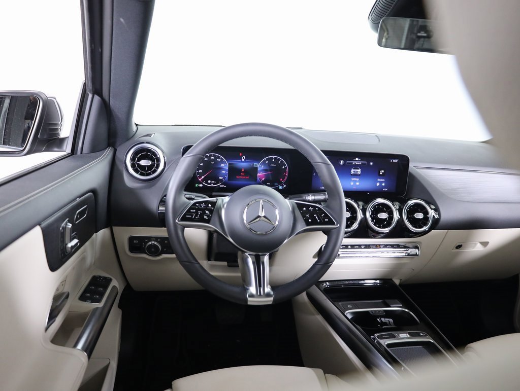 Certified 2026 Mercedes-Benz GLA 250 4MATIC image 31