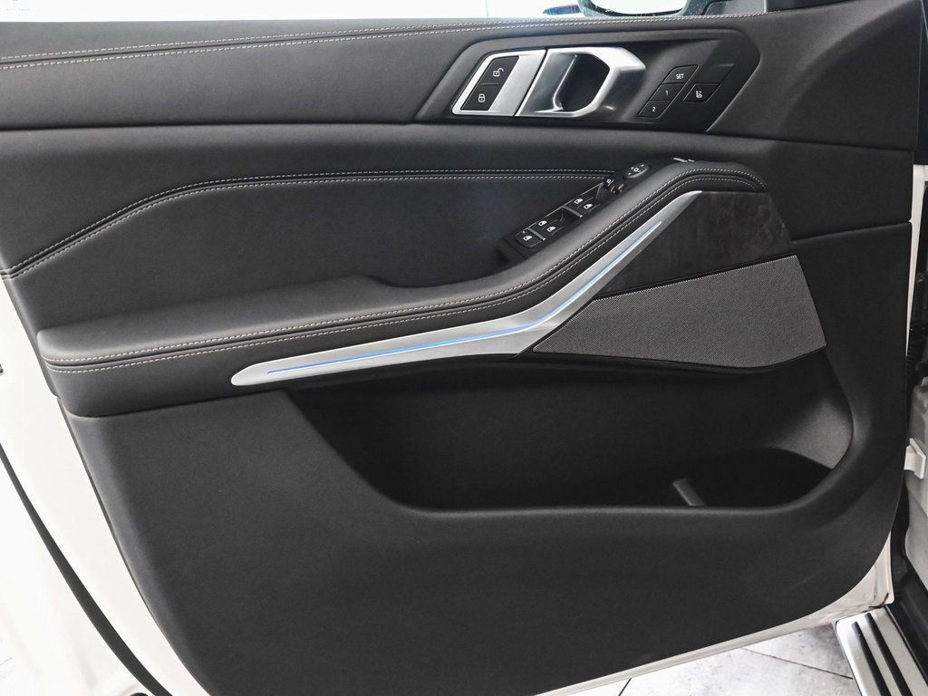 Used 2026 BMW X5 xDrive40i image 8