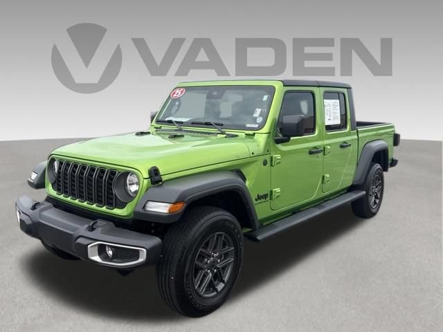 Used 2025 Jeep Gladiator Sport