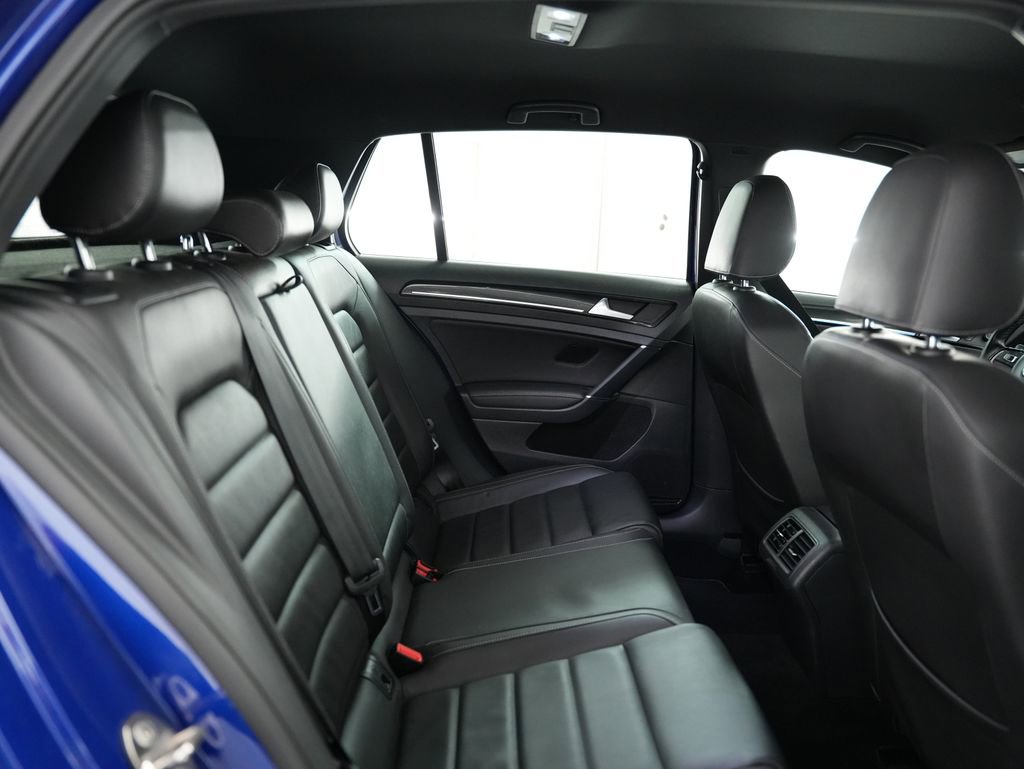 Used 2015 Volkswagen Golf R 4-Door AWD/4WD image 36