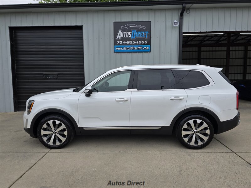 Used 2020 Kia Telluride EX w/ EX Premium Package FWD image 2