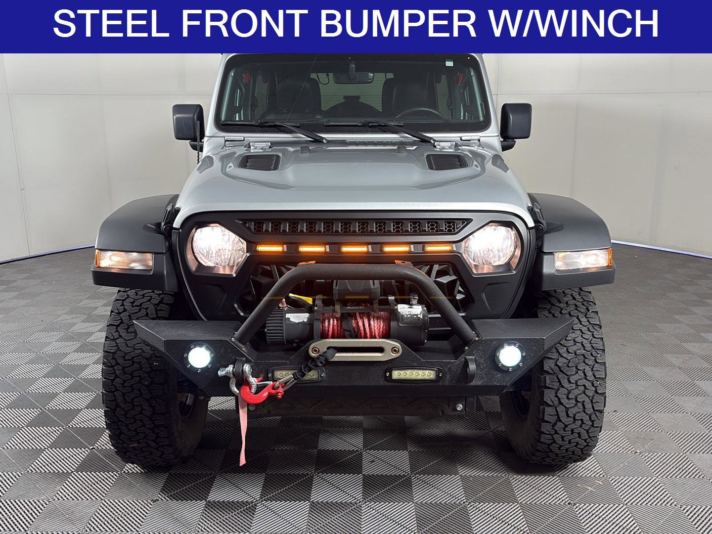 Used 2023 Jeep Wrangler Unlimited Rubicon AWD/4WD image 4