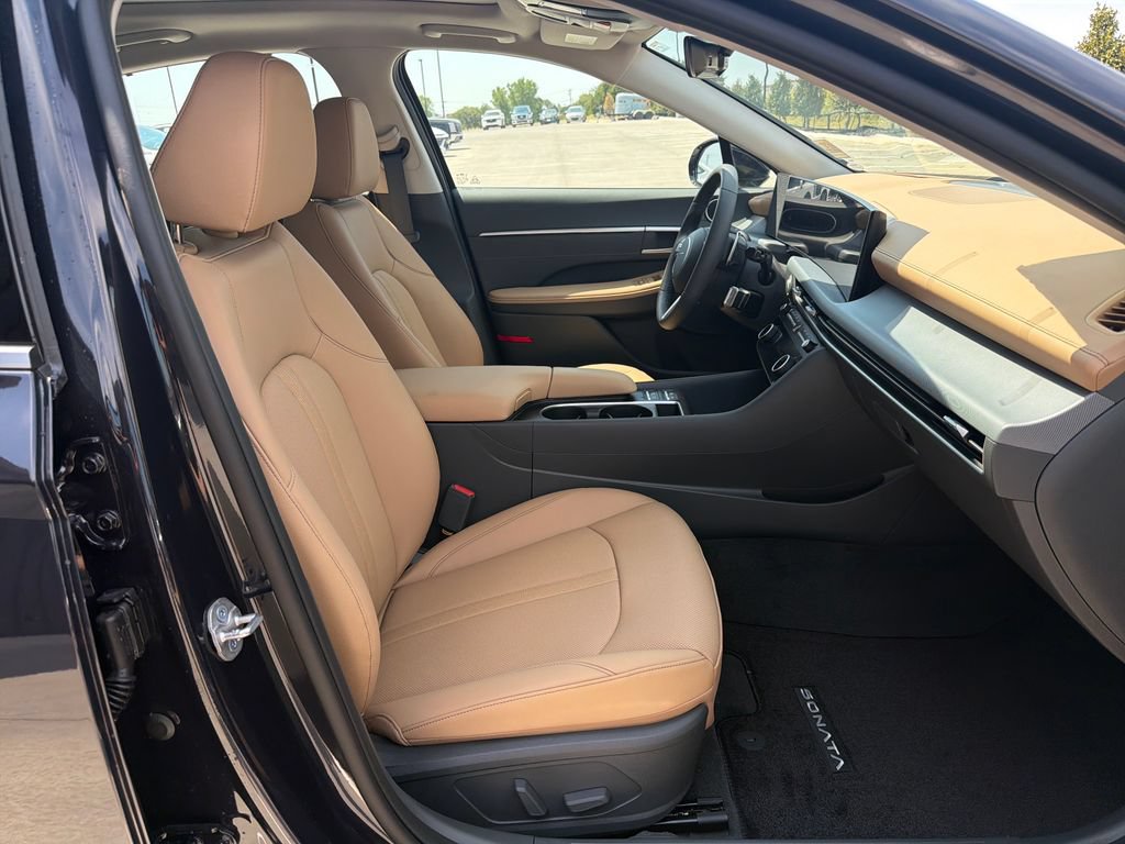 New 2026 Hyundai Sonata Limited FWD image 34
