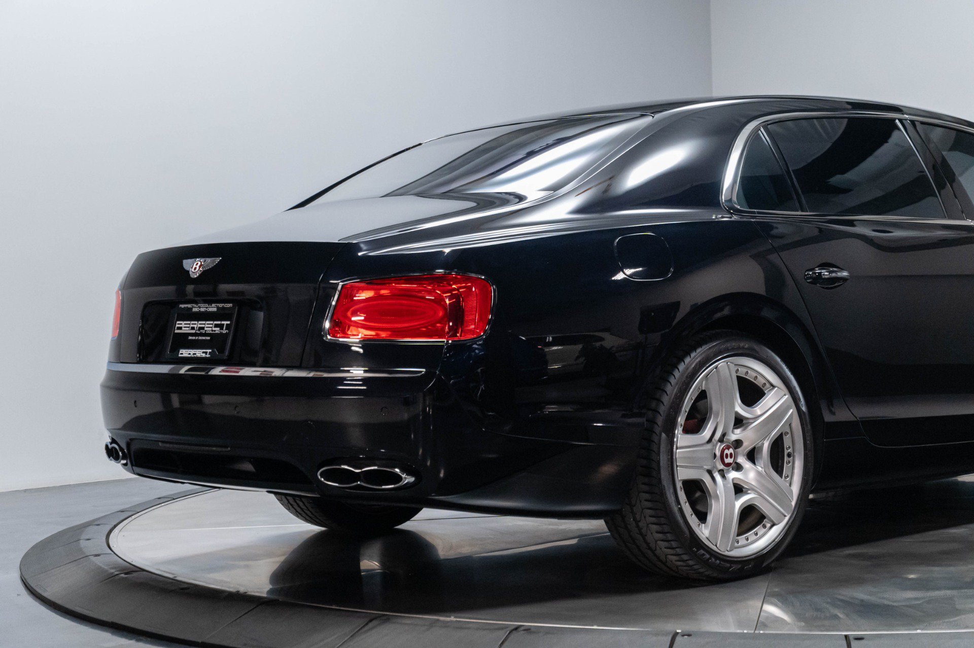 Used 2015 Bentley Flying Spur V8 AWD/4WD image 23