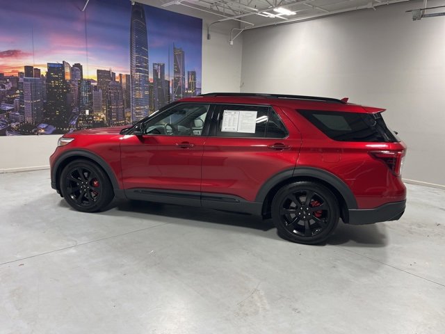 Used 2020 Ford Explorer ST w/ ST Street Pack image 4