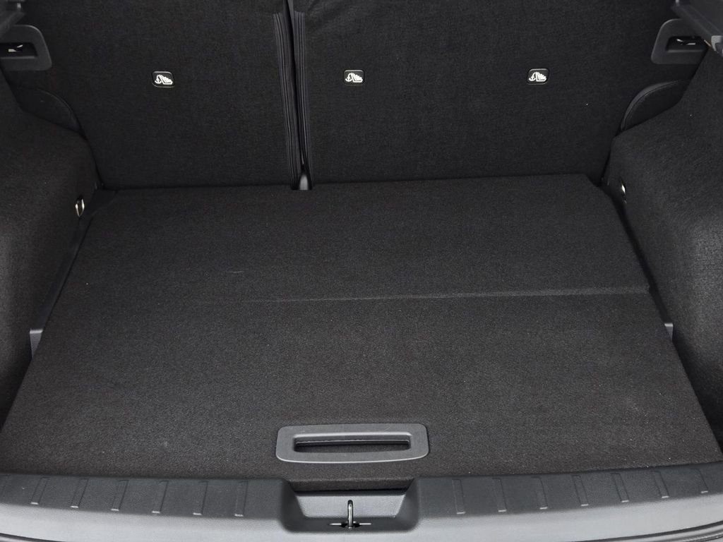 Certified 2026 Nissan Kicks SV image 9