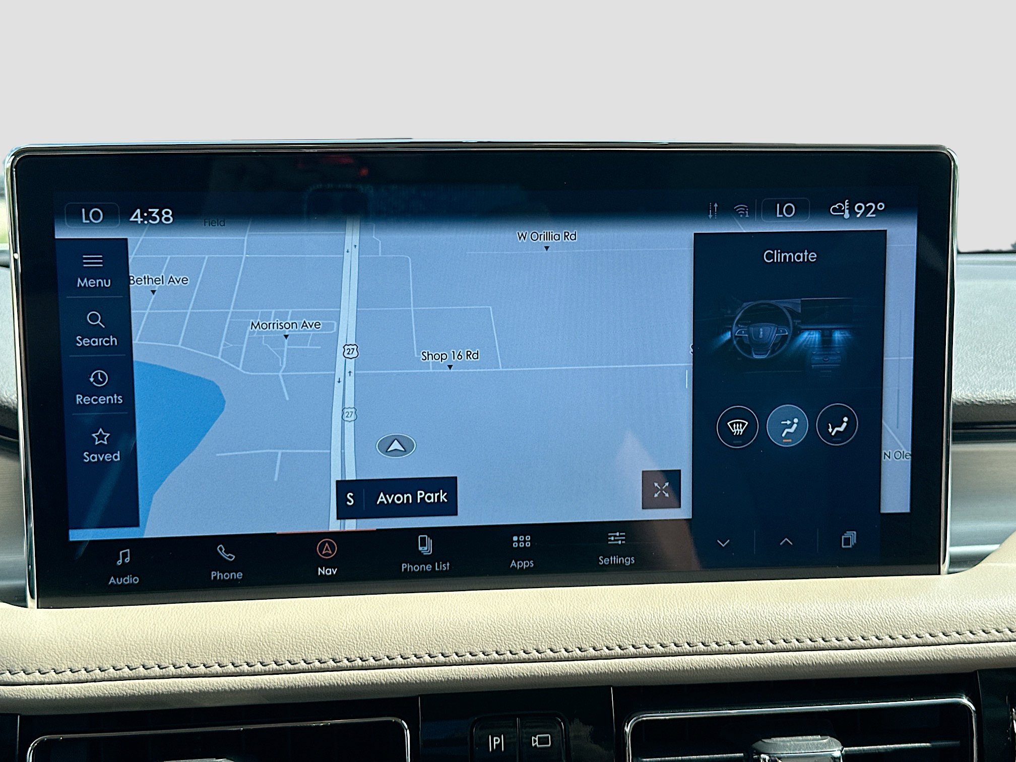 Used 2022 Lincoln Nautilus FWD w/ Premium Package image 13