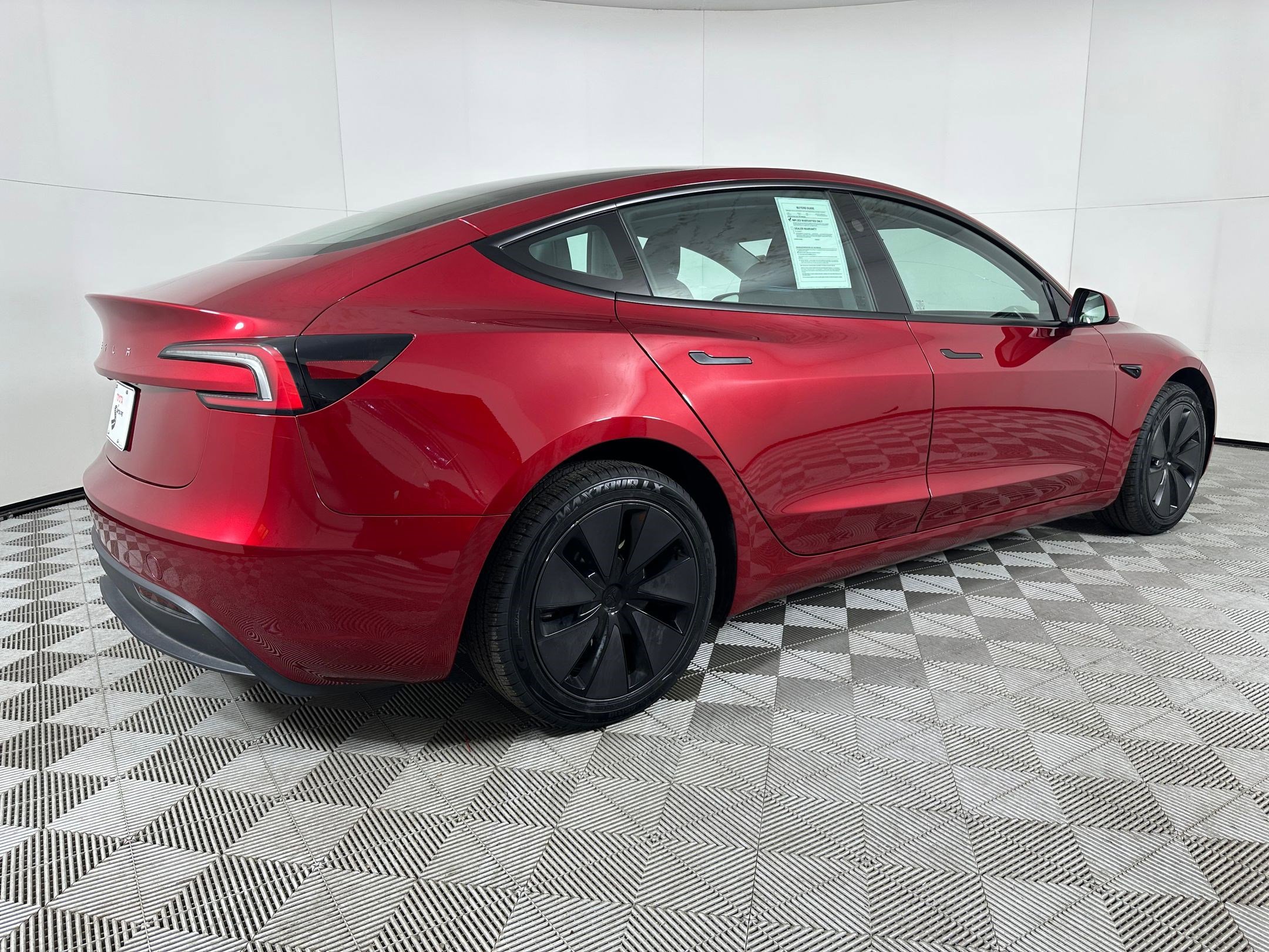 Used 2024 Tesla Model 3 Standard Range image 8