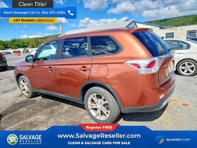 Used 2015 Mitsubishi Outlander SE AWD/4WD image 3
