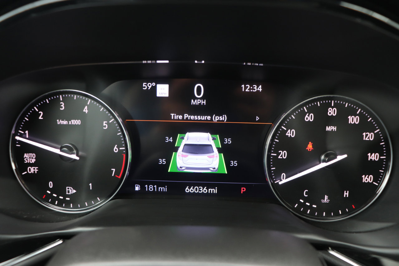 Used 2022 Buick Envision Avenir w/ Technology Package II image 28