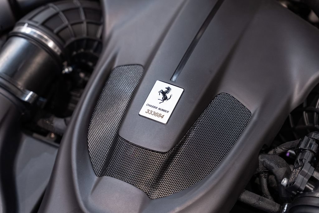 Used 2026 Ferrari Roma Spider RWD image 20