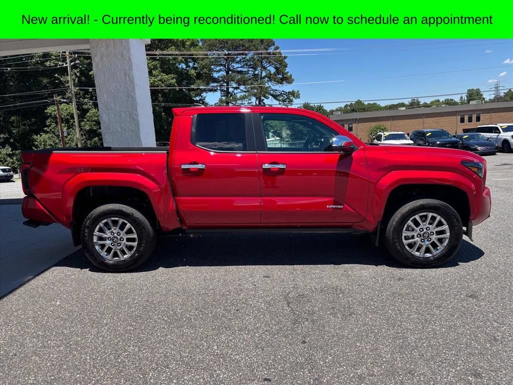 Used 2025 Toyota Tacoma Limited AWD/4WD image 20