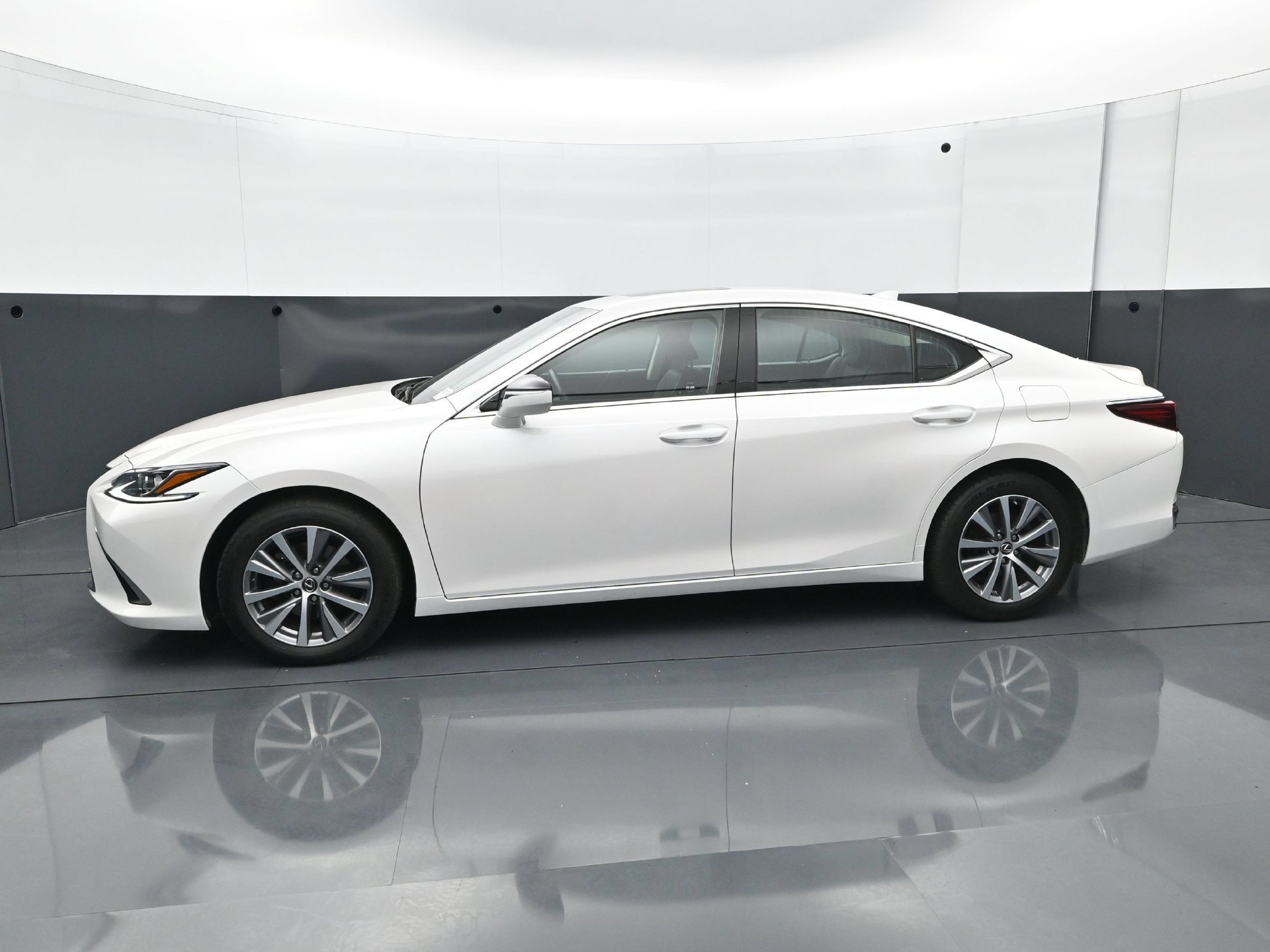 Used 2021 Lexus ES 250 AWD/4WD image 3